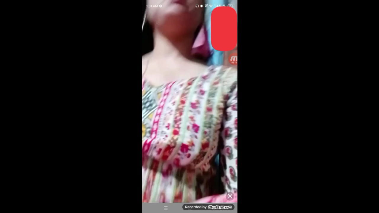 Tasnim Noor Ayn Chamet in Steamy Desi Aunty MMS Video