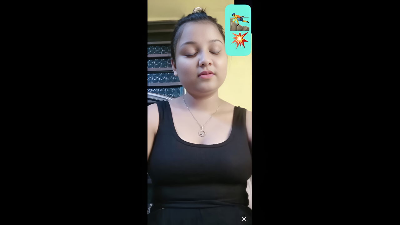 Arpita’s Steamy Desi MMS on Chamet – Viral Aunty Bhabhi Video