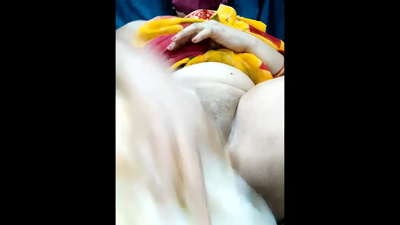 Raaj Singh’s Hot Live Pussy Show with Vibrator – Desi49 Viral Desi Video MMS