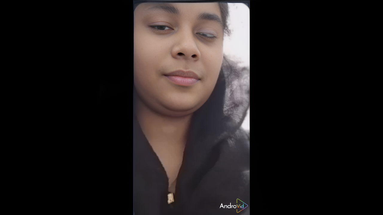 Viral Desi Clips: Topless Hijab Girl Seduces Boyfriend in Steamy Desi Video Live Cam